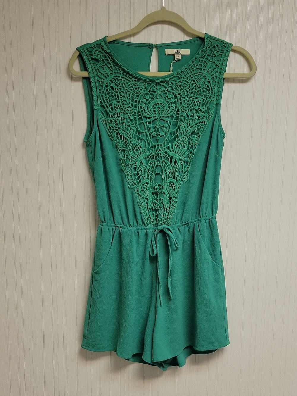 Ya Los Angeles Green Crochet Front Silk Blend Sleeveless Romper Sz Small NWOT